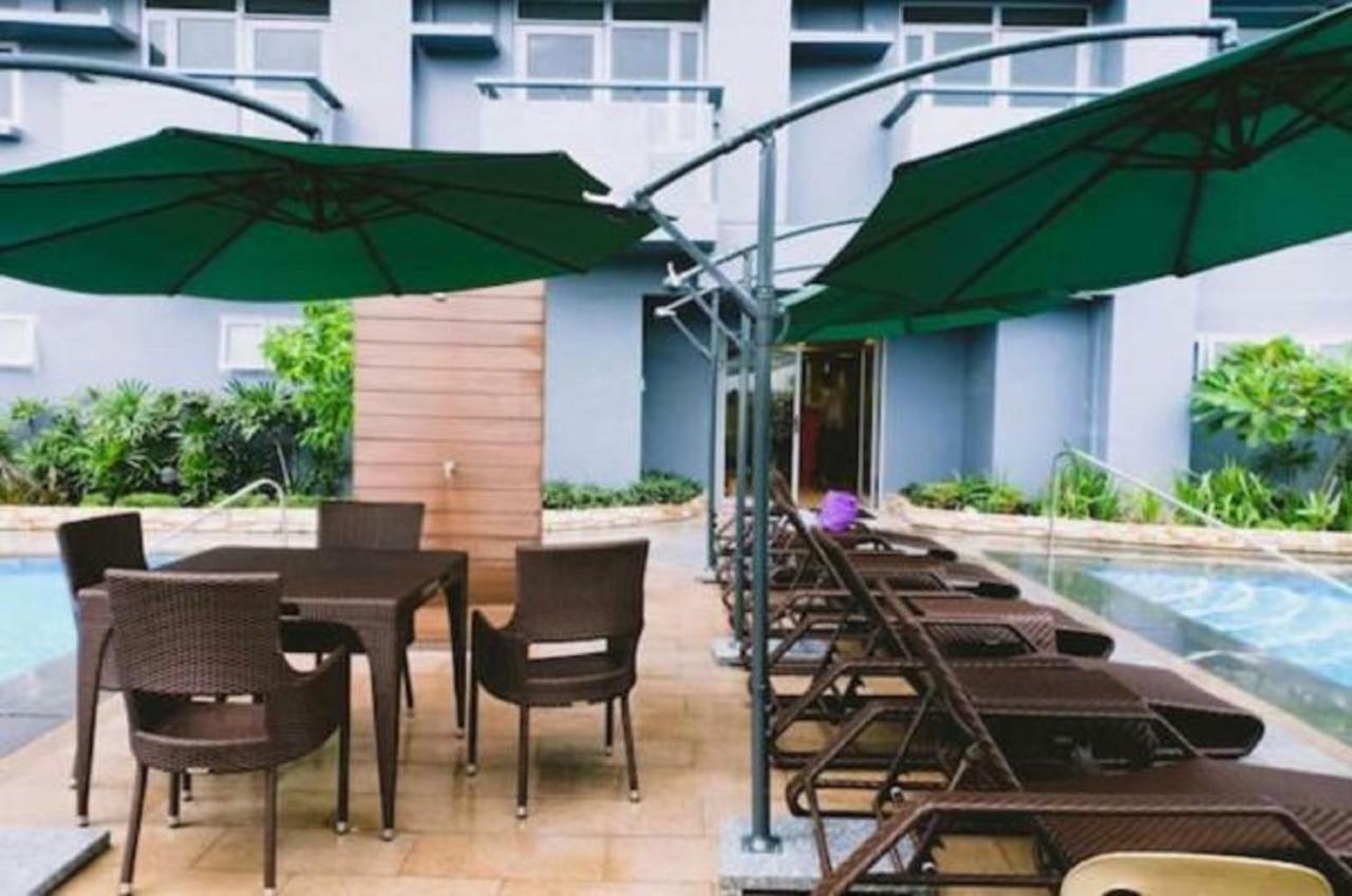 Cubao Manhattanheights Unit 11A Tower B, 2Br マニラ市 エクステリア 写真