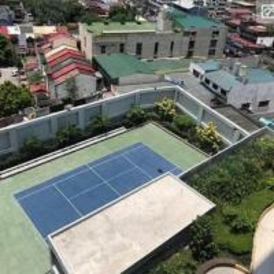 Cubao Manhattanheights Unit 11A Tower B, 2Br マニラ市 エクステリア 写真