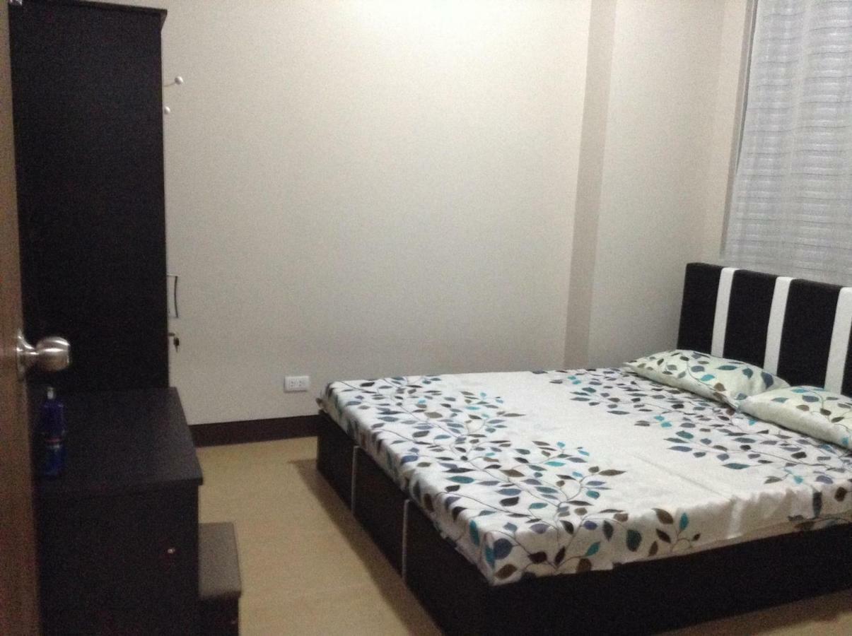 Cubao Manhattanheights Unit 11A Tower B, 2Br マニラ市 エクステリア 写真