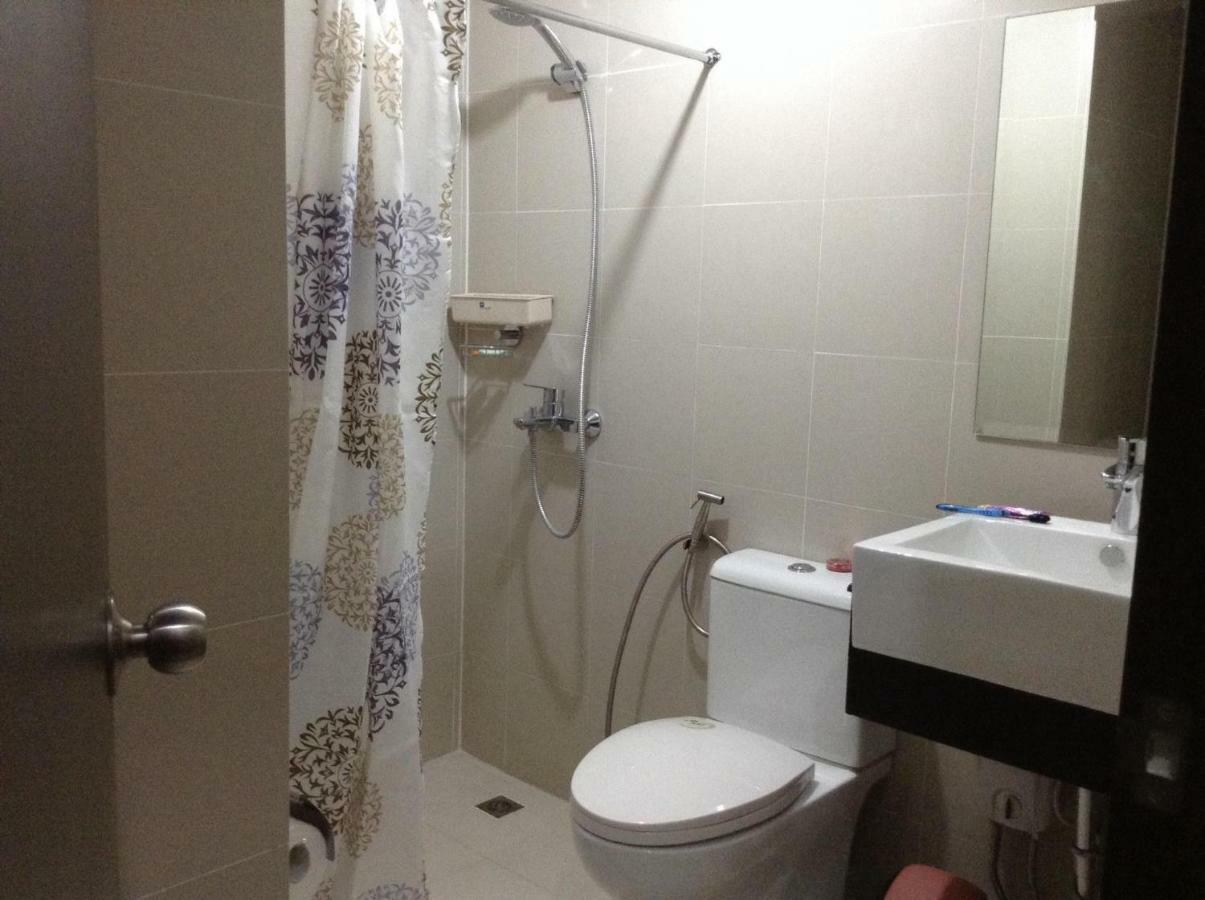 Cubao Manhattanheights Unit 11A Tower B, 2Br マニラ市 エクステリア 写真