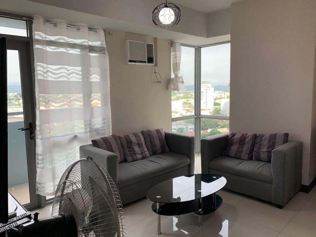 Cubao Manhattanheights Unit 11A Tower B, 2Br マニラ市 エクステリア 写真