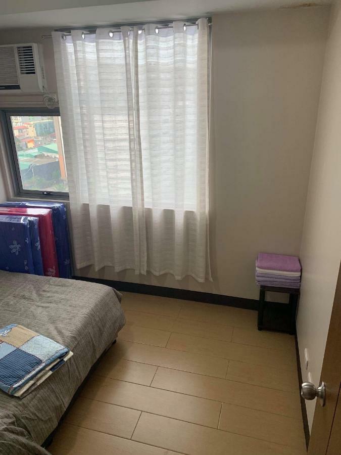 Cubao Manhattanheights Unit 11A Tower B, 2Br マニラ市 エクステリア 写真