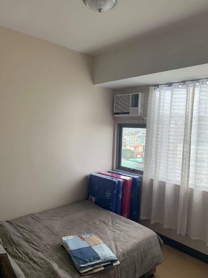 Cubao Manhattanheights Unit 11A Tower B, 2Br マニラ市 エクステリア 写真